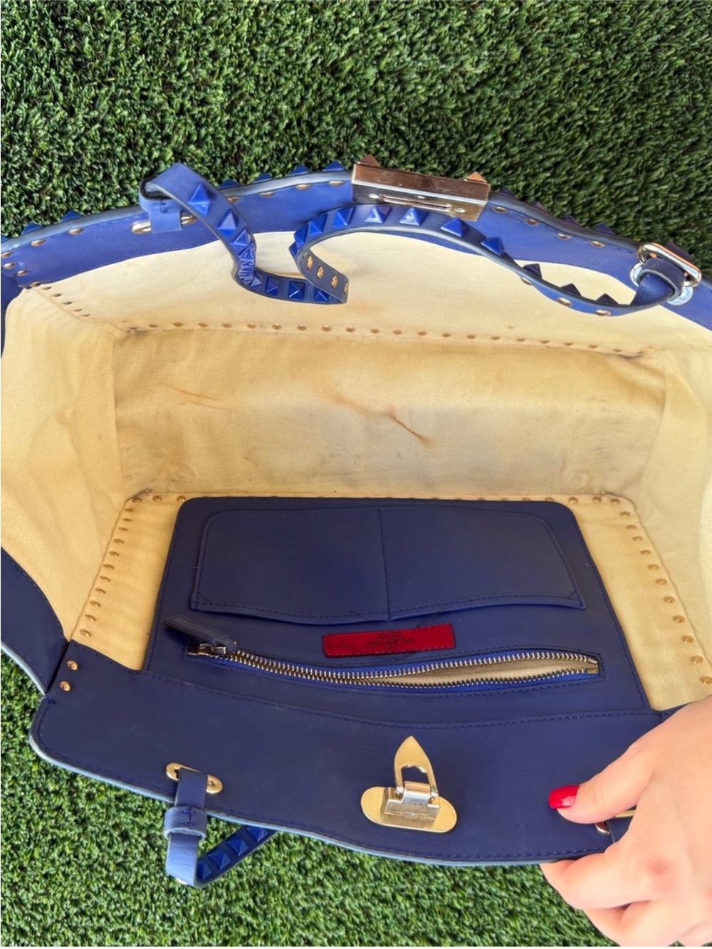 Valentino Stud Bag - Picture 4 of 6